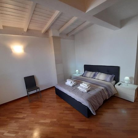 Apartmán Dimora Emilia Lecce Exteriér fotografie
