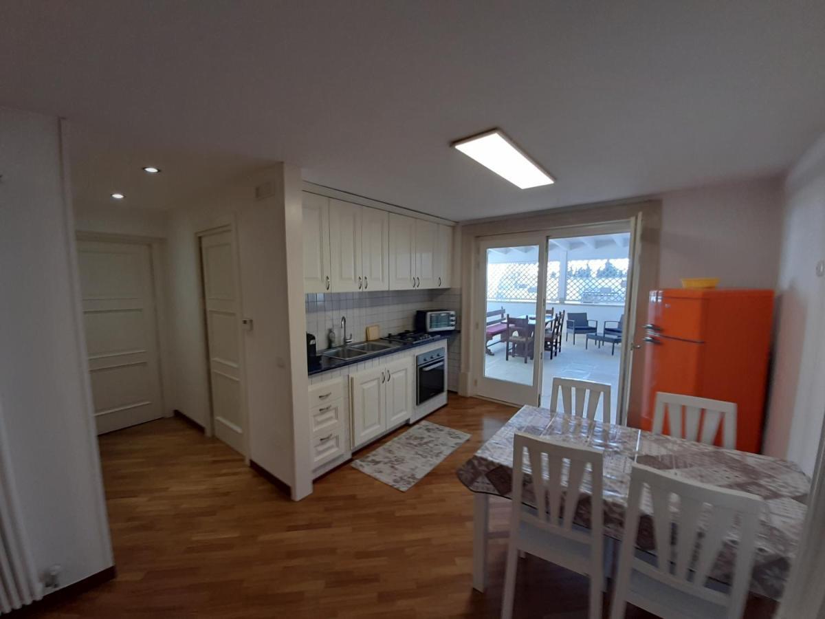 Apartmán Dimora Emilia Lecce Exteriér fotografie