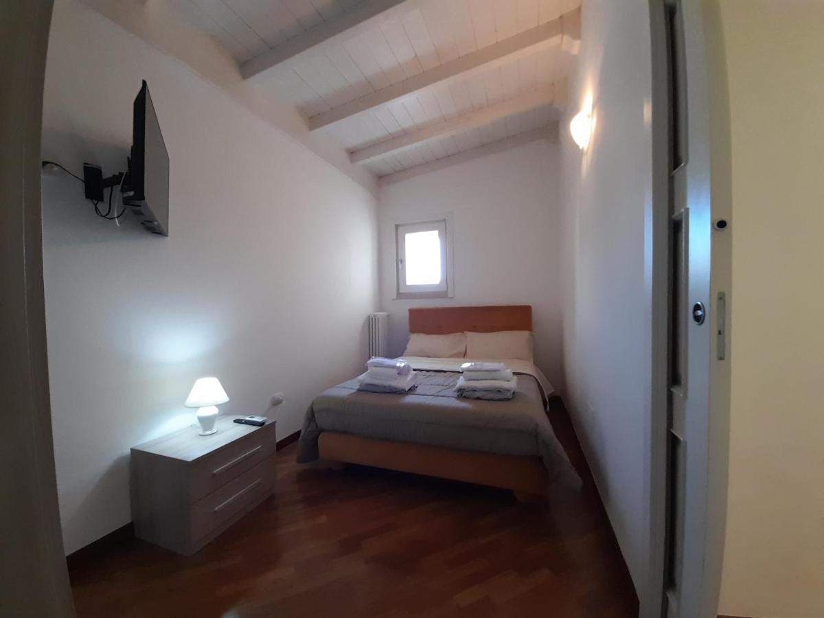 Apartmán Dimora Emilia Lecce Exteriér fotografie