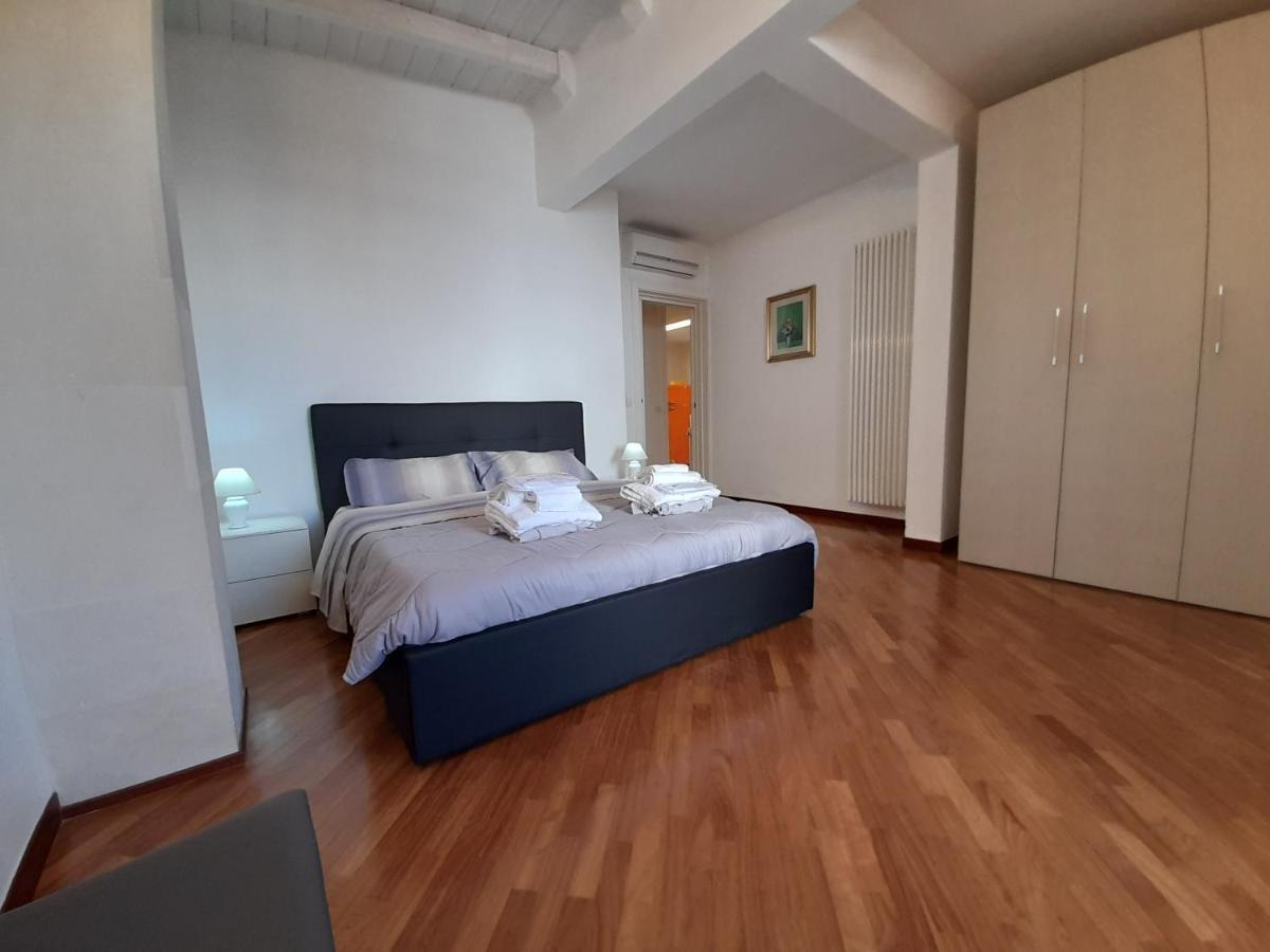 Apartmán Dimora Emilia Lecce Exteriér fotografie